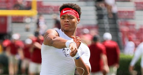 He has worked at such studios as amalgamated dynamics, inc., imaginary forces. Former Georgia football QB Justin Fields speaks, not looking back