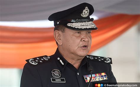 Malaysia's police chief says zero tolerance for errant officers who collect money for hari. Malaysians Must Know the TRUTH: Notify police first before ...