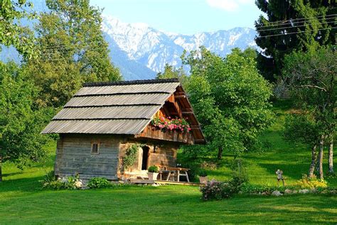 Tiny Romantic Cottage In Southern Austria Dream Big Live Tiny Co