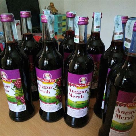 Sejarah anggur merah atau anggur kolesom di indonesia tidak bisa dilepaskan dari merk melegenda cap orang tua. Anggur merah cap orang tua dan anggur putih - | Shopee ...