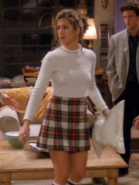 Rachel Greens Outfits From Friends Ranked From Worst To Best