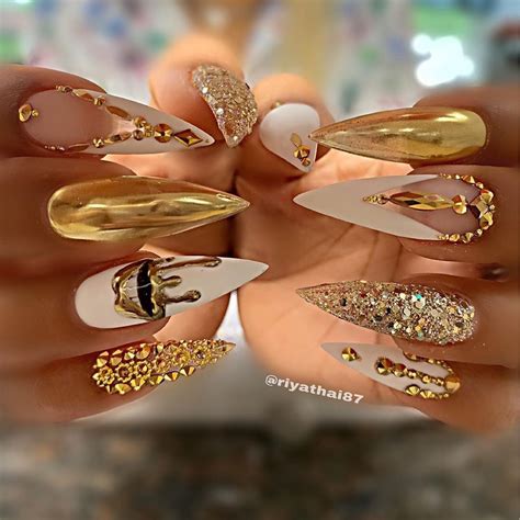 Riyathai Used Chrome Ch Sourced From Riyasnails Com Gold Nail Art Bling Acrylic Nails