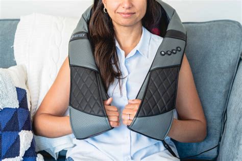 6 Best Neck And Shoulder Massagers Of 2023 Reviews By Ybd