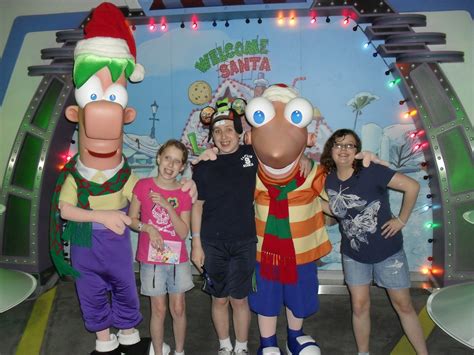 Meeting Phineas And Ferb12 Wdwmagic Unofficial Walt Disney World