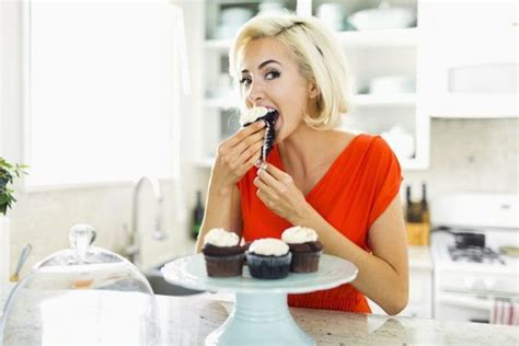 How To Stop Emotional Eating In 6 Steps Brit Co