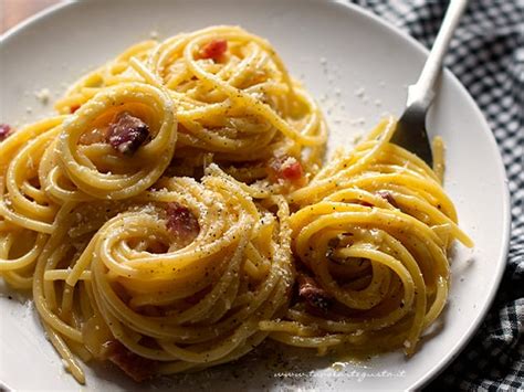 Spaghetti Alla Carbonara La Ricetta Originale Passo Passo Della Carbonara