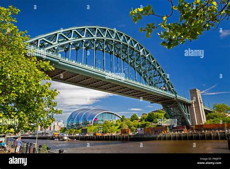 Uk England Tyneside Newcastle Upon Tyne Tyne Bridge And Gateshead