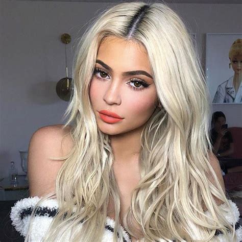 Kylie Jenners 12 Best Hairstyles Of All Time Photo 1 Bleach Blonde