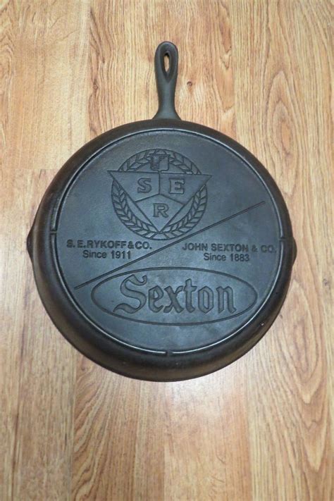 Vintage Sextonrykoff Cast Iron Skillet10 Wheat Ring12 Diameter