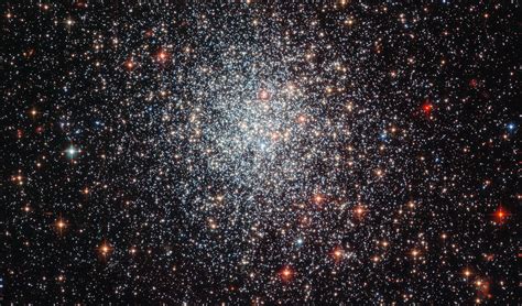 Newly Released Hubble Image Of Globular Cluster Ngc 1783