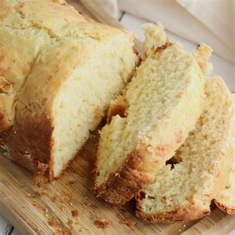 By far the best loaf i have ever made! Cheesy Garlic Bread in the Bread Machine ~ Hey Mom! What's ...