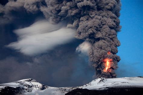 Why Do Volcanoes Erupt Cosmos Magazine