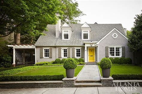 House Tour 1940s Brookwood Hills Charmer Design Chic In 2021