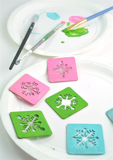 Easy Homemade Snowflake Ornaments Club Chica Circle Where Crafty Is
