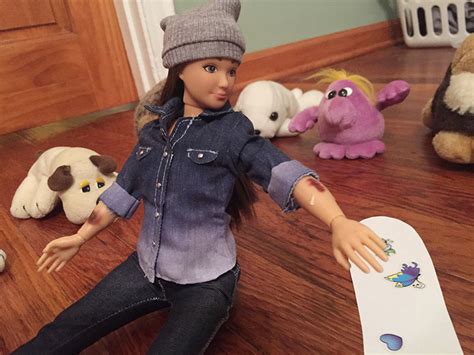 The Lammily Doll The Barbie That Looks Like A Real 19 Year Old Girl Viral Novelty