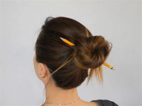How To Make A Bun Without A Hair Tie 8 Steps With Pictures
