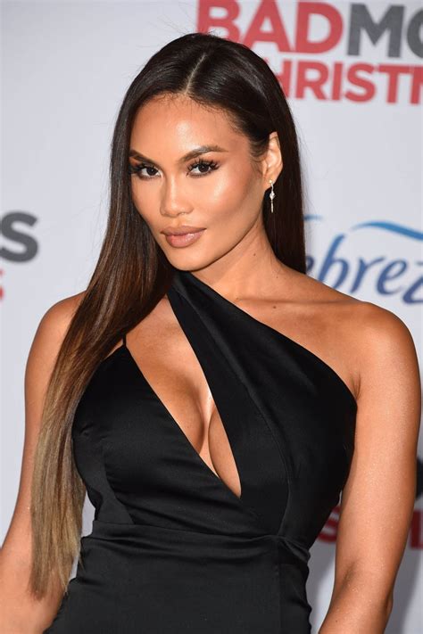 Daphne Joy Cleavage Thefappening