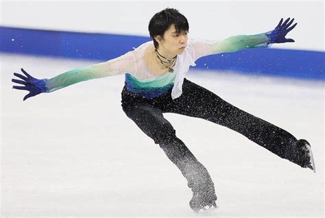 Yuzuru Hanyu Who Took Second Place Performs In The Mens Free Skating