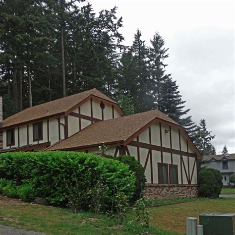 Homeadvisor's skylight installation cost guide lists prices for adding a skylight. Certified Roofers, Local Roofing, Service and Maintenance ...