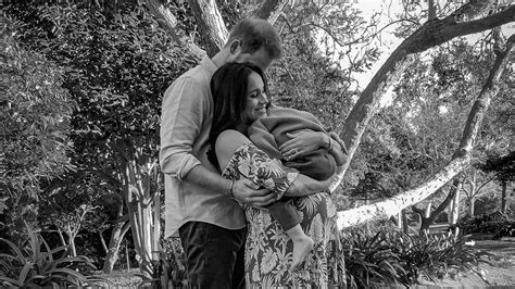 Prince harry has four book deal with second book after queen's death. Meghan Markle, Prince Harry celebrate royal baby Archie ...