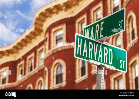 Harvard University Sign Hi Res Stock Photography And Images Alamy