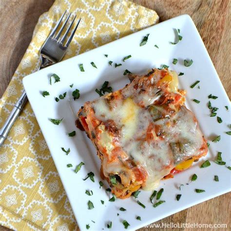 This Easy To Make Slow Cooker Vegetable Lasagna Is Both Delicious And