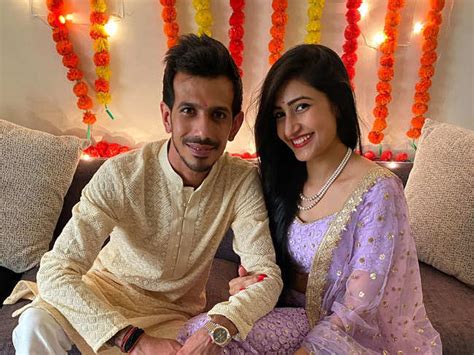 Cricketer Yuzvendra Chahal Youtuber Dhanashree Verma Make Relationship