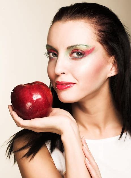 Premium Photo Woman With Red Apple