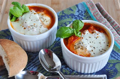Poached Eggs In Tomato Sauce Benefits Of Eggs Nutritious Eats