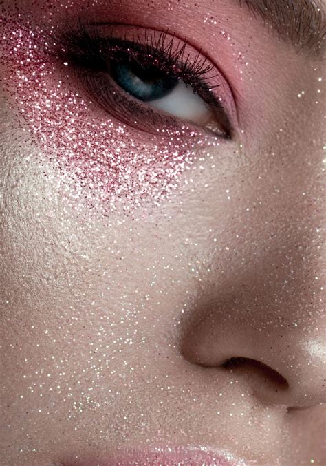 Glitter Strobing Der Neue Make Up Trend Elle