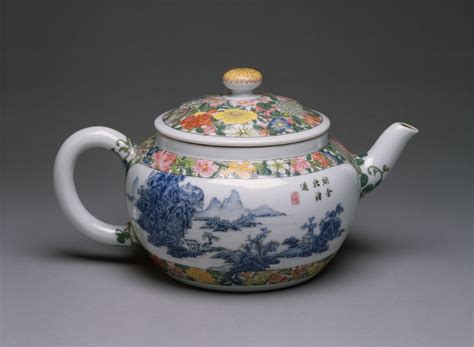 Filechinese Teapot With Landscapes Walters 49740 View A