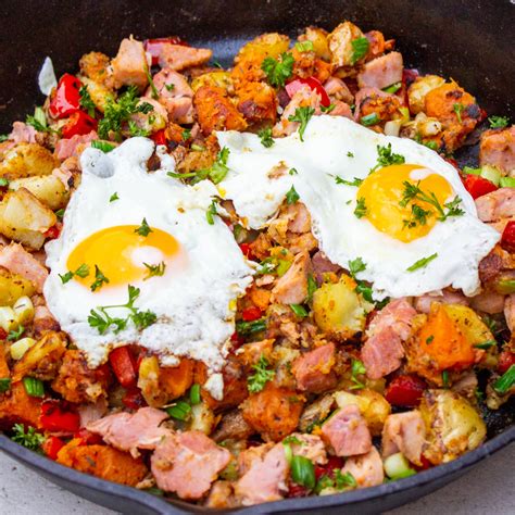 Easy Potato Skillet Breakfast With Ham Two Kooks In The Kitchen