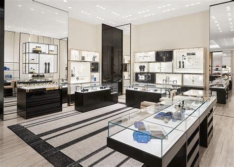 Chanel Re Opens Renovated Dubai Mall Boutique