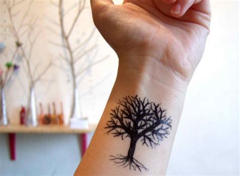 From leaves to acorns and more, explore cool manly nature ideas and ink art. Oak Tree Tattoos Designs, Ideas and Meaning | Tattoos For You