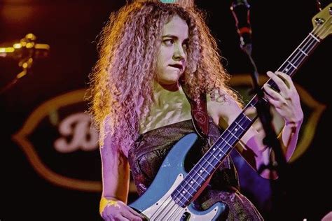 Tal Wilkenfeld Tal Wilkenfeld Female Musicians Bass Guitarist