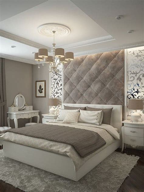 The master's bedroom is the domain of the beautiful drapes on the window and the period piece cabinets make this a fabulous master's bedroom. 10+ Classy Design Interior Minimalist Bedroom For A ...
