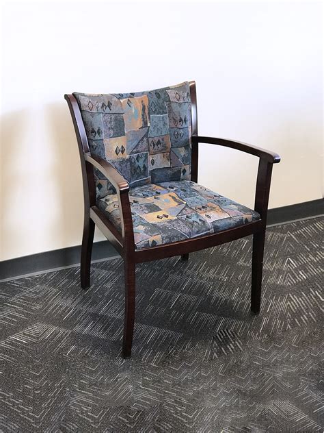 The 22 reception chair is specifically designed for commercial office use so will survive in any busy and well used waiting area. Pre-Own Black Reception Patern Wood Chair Orlando Chairs ...