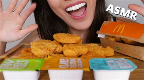 Asmr Mcdonalds Chicken Nuggets Crunchy Crispy Eating Sounds Muffin Top Asmr Youtube