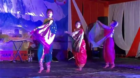 Kishtwar School Girls Performing Dance On Famous Bollywood Song At Kishtwar Cultural Festival