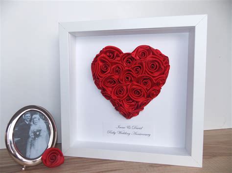 Below we will provide examples for anniversary gifts by year and briefly explain why each object represents the passage of varying amounts of time. Ruby Wedding Anniversary 3d Framed Picture Heart of Roses