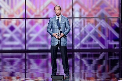 Peyton Manning Pays Tribute To Kobe Bryant At Nfl Honors