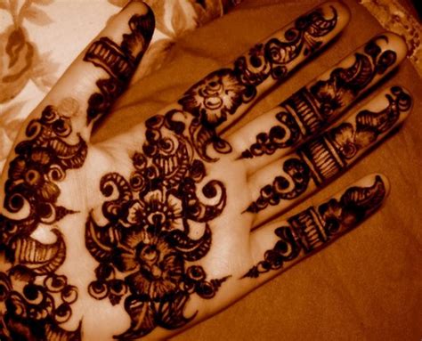 Latest Indian Sudani Pakistani Arabic Arabian Mehndi Designs Images2012