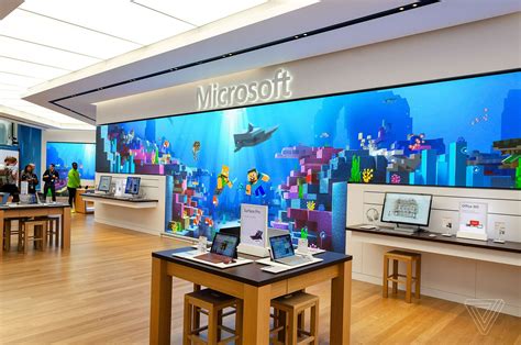 Microsofts New London Store Is Big Bold And British The Verge