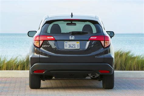 2018 Honda Hr V Review Trims Specs And Price Carbuzz