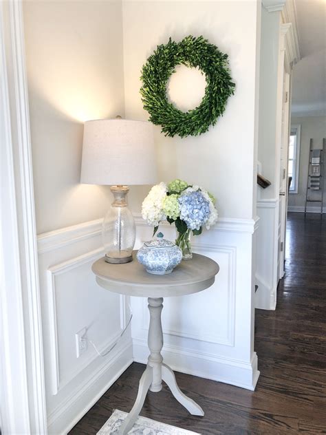 Ideas On How To Style Your Round Entryway Table Luxdeco