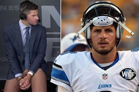 Nfl Broadcaster Suffers Awful Wardrobe Malfunction As Pants Make Him