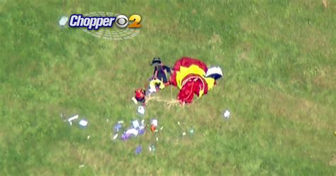 Skydiver Dies After Accident Hitting Ground In Wantage Nj Cbs New York