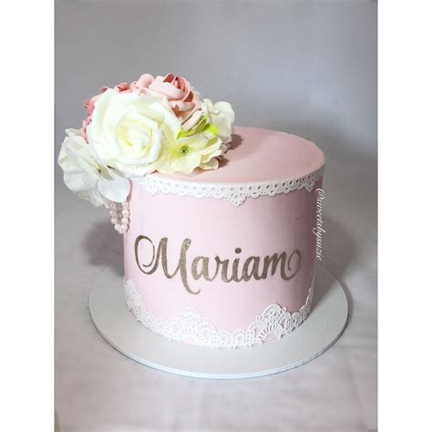 Buy delicious kids birthday cake online for boys & girls from ferns n petals. Girls pink 1st birthday cake made by SweetsBySuzie in Melbourne | 1st birthday cake, How to make ...