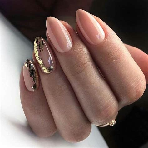 Neutral oval nail design with golden foil - Nail art designs