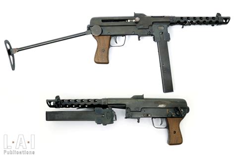 Italian Submachine Guns From The Two World Wars A Collection Of